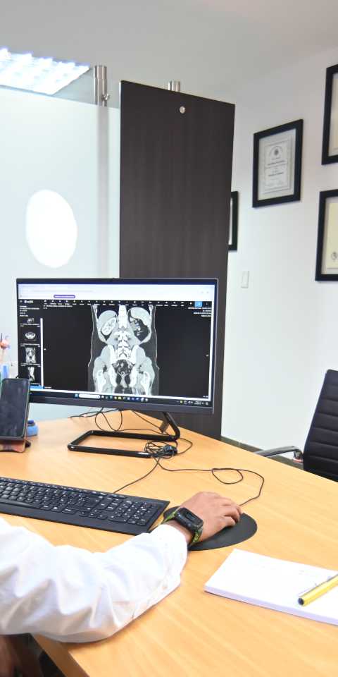 Consultorio Urologo Carlos Oliveros